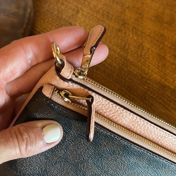 Coach dual pocket wallet monogrammed front with a pebbled, leather backside - Picture 3 of 9